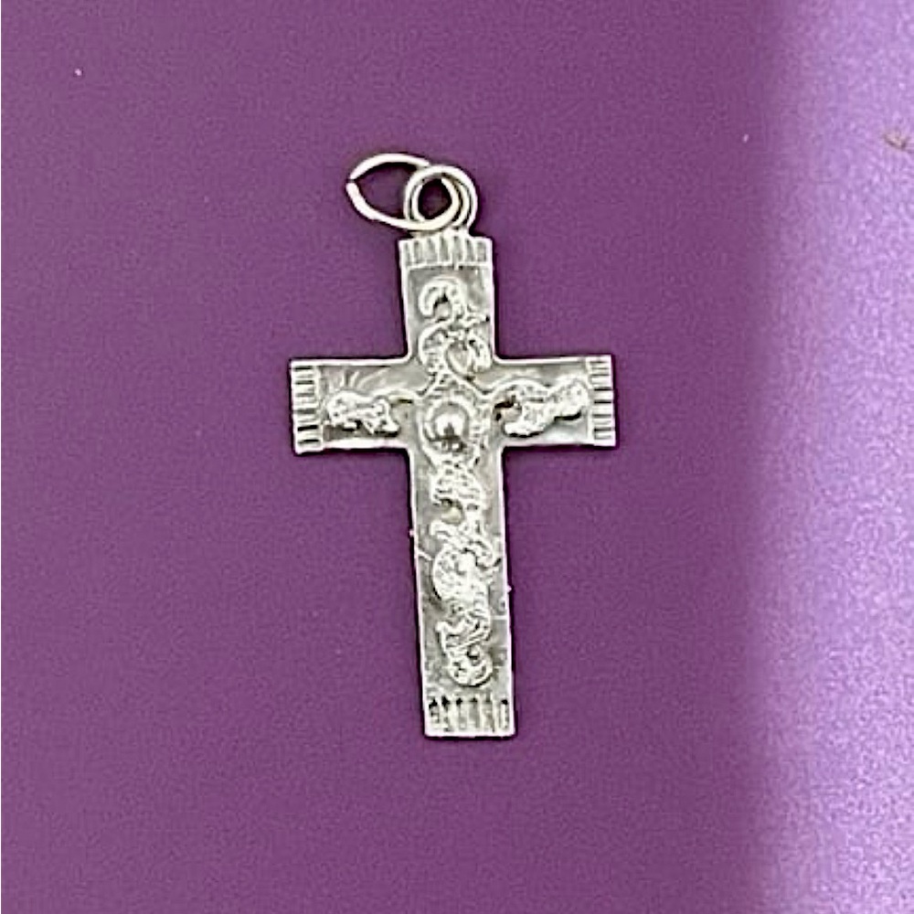 Vintage Sterling Silver Cross Pendant / Charm
